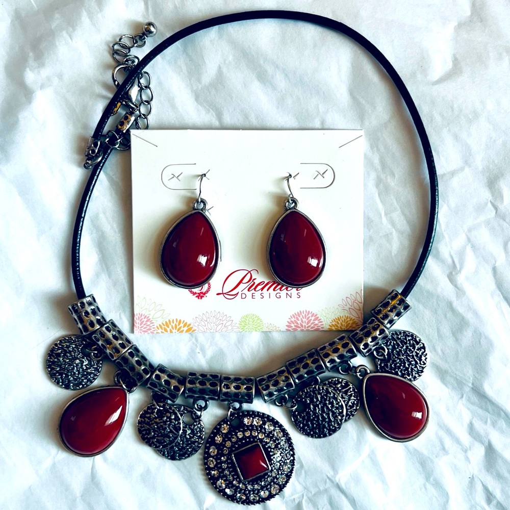 Premier Designs Necklace and Earrings